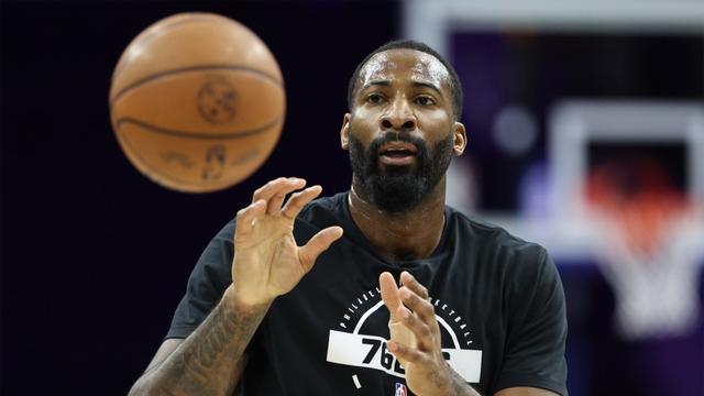 铁树开花！恩比德缺阵，庄神底角三分看呆魔术